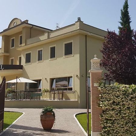 Giga Hotel Villa Santa Lucia Εξωτερικό φωτογραφία